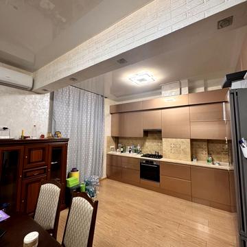 Маяковського просп., 3