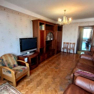 Пантелеймона Куліша вул. (Челябінська), 1