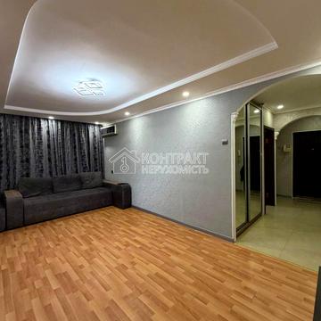 Тракторобудівників просп., 71