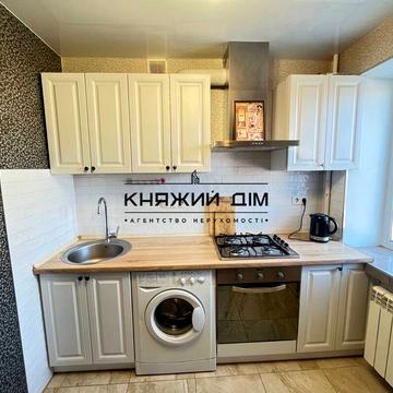 Парково-Сирецька вул. (Тимофія Шамрила), 3