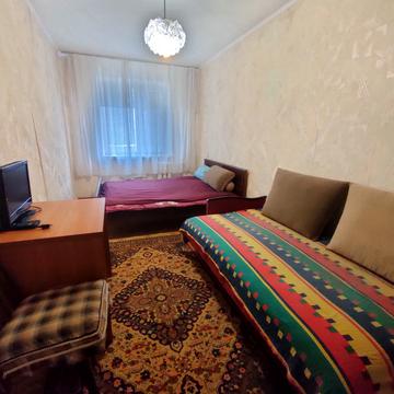 Генерала Олекси Алмазова вул. (Генерала Карпенка), 61