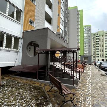 Миколи Хвильового вул., 3