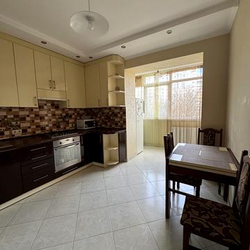 Пасічна вул., 2а