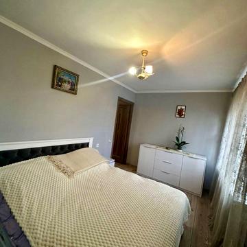 Оболонський просп., 15-Б