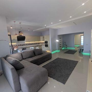 Тараса Шевченка вул., (Будинок 8)