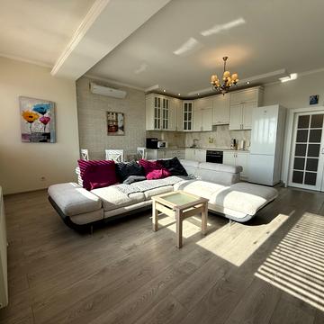 Євгена Коновальця вул. (Щорса), 44-А