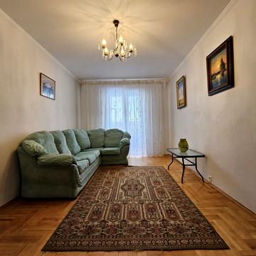 Рональда Рейгана вул., 44-А