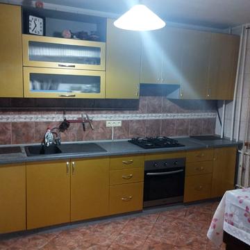 Металургів вул., 32-Б