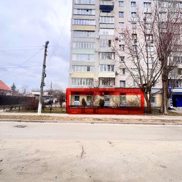 Коновальця, 26