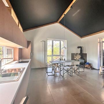 Садова вул., 30б