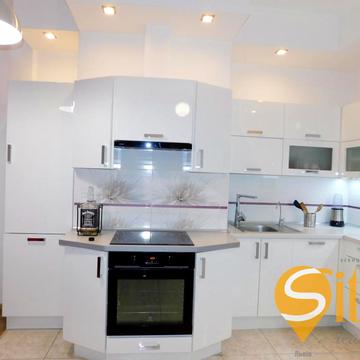 Вячеслава Чорновола просп. (), 75