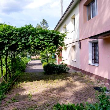 Василя Червонія вул. (Гагаріна), 32