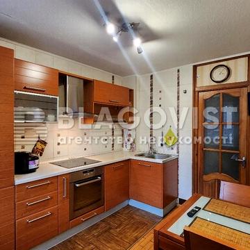 Золотоустівська вул., 4