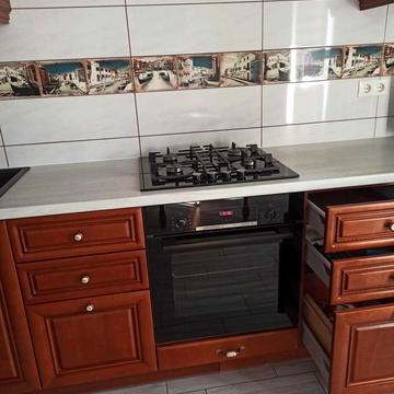 Бойківська вул., 1