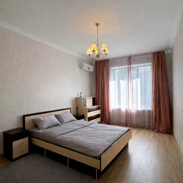 Джона Маккейна вул. (Івана Кудрі), 41/22