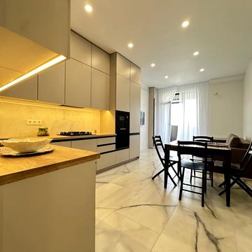 Лесі Українки вул., 21