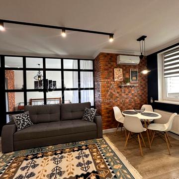 Деміївська вул., 16