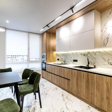 Романа Левицького вул., 4