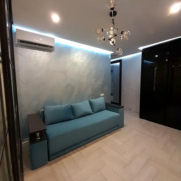 Юнацька вул., 8