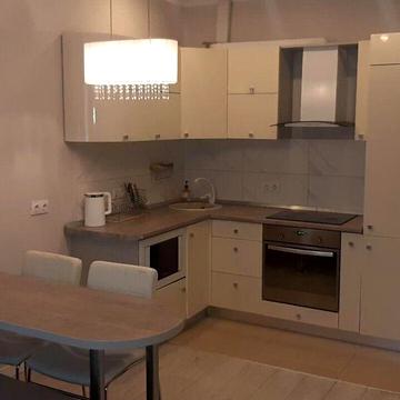 Деміївська вул., 13