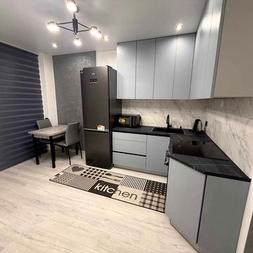 Бельведерська вул., 32-Б