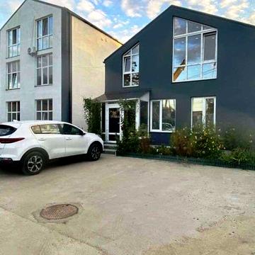 Лугова вул., (Будинок 3)