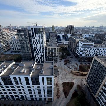 Салютна вул., 2к8