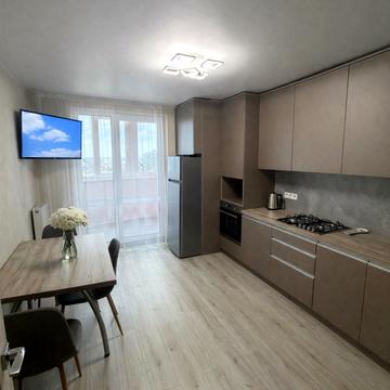 Глинянський Тракт вул., 161г