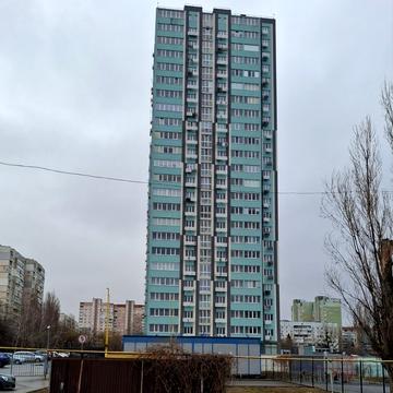 Академіка Павлова вул., 158