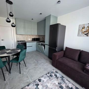 Володимира Навроцького вул., 39