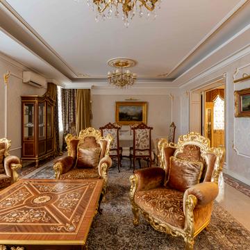 Старонаводницька вул., 13