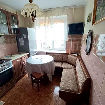 Оболонський просп., 27