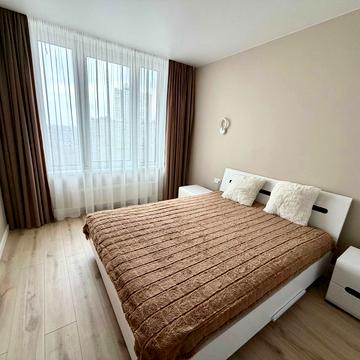 Дніпровська набережна вул., 16-Г