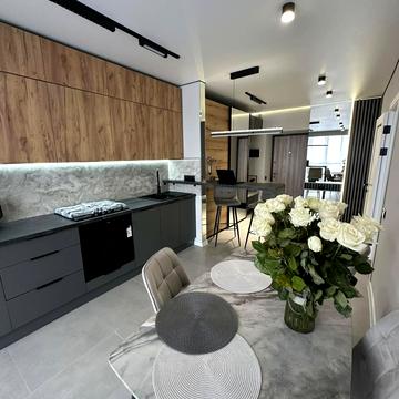 Пасічна вул., 63