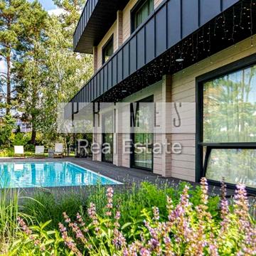 Миру вул., 64