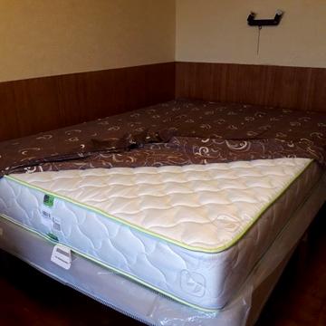 Оболонська пл. (Дружби Народів СРСР), 3