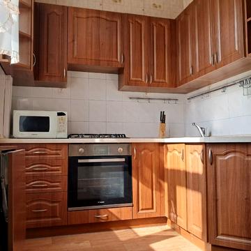 Івана Федорова вул., 6