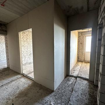 Валерія Лобановського вул., 30