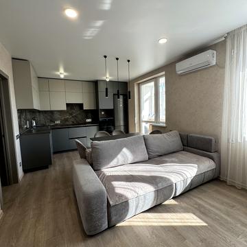 Льва Ландау просп. (50-річчя СРСР), 52-Л