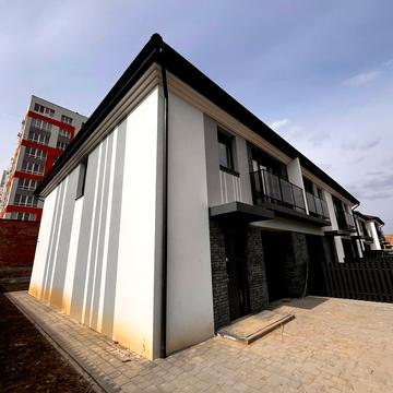 Потічна вул.