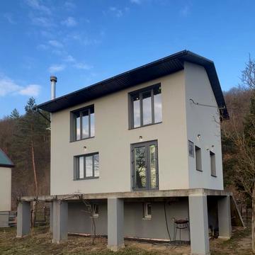 Лісова вул.