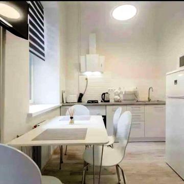 Саксаганського вул., 12-Б