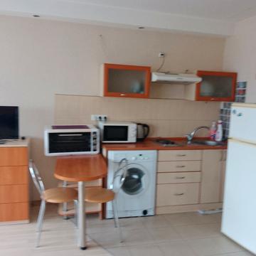 Літературна вул., 12