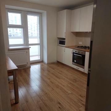 Миколаївська вул., 25