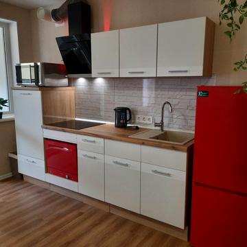 Героїв Харкова просп. (Московський), 272г