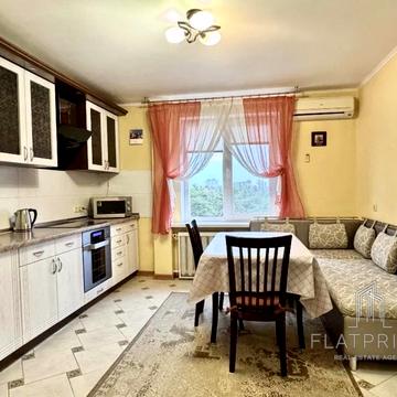 Дарницький бульв., 12