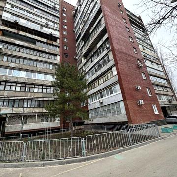 Гетьмана Петра Дорошенка вул. (Генерала Грушевого), 12