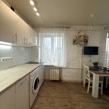 Межигірська вул., 54