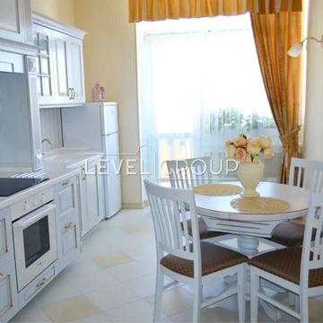 Юлії Здановської вул. (Ломоносова), 71-З