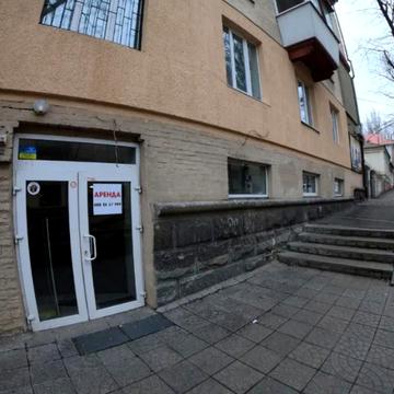 Соборний просп. (Леніна), 44